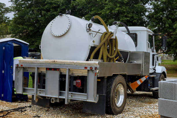 Porta potty delivery and setup in Loveland Park, OH